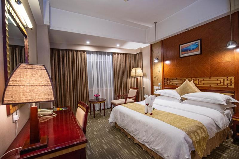 Kunming Golden Spring Hotel Extérieur photo