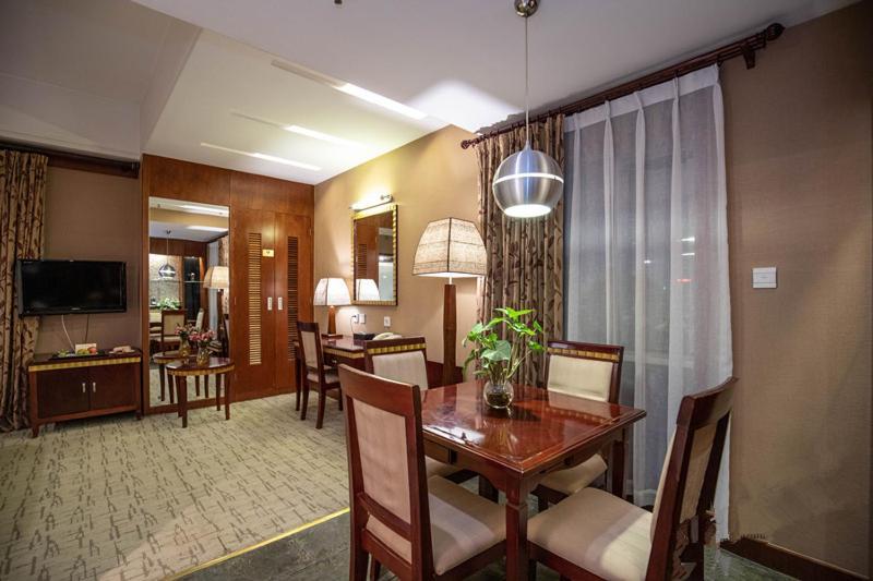 Kunming Golden Spring Hotel Extérieur photo