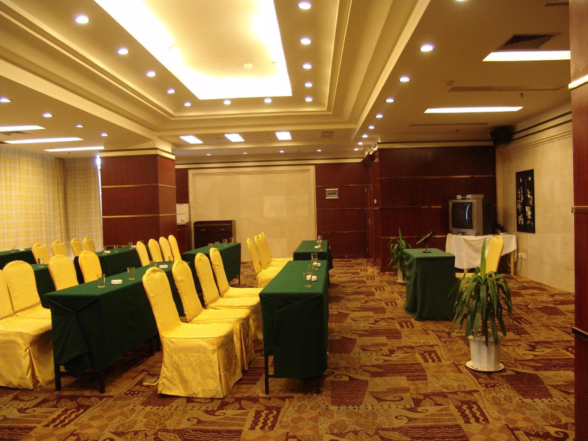 Kunming Golden Spring Hotel Extérieur photo