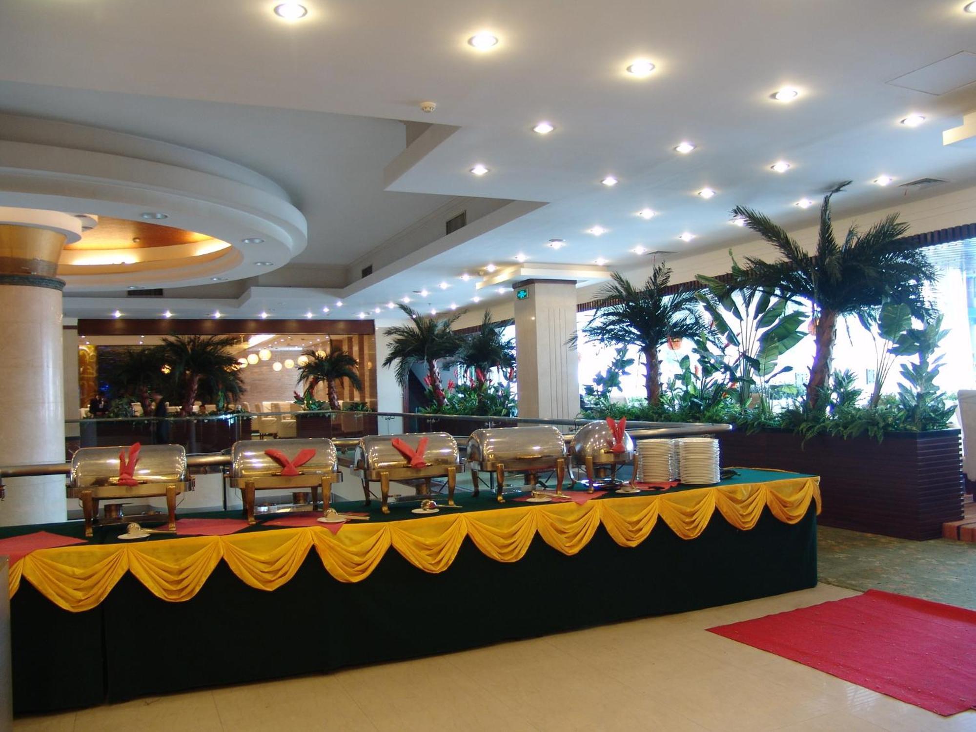 Kunming Golden Spring Hotel Extérieur photo