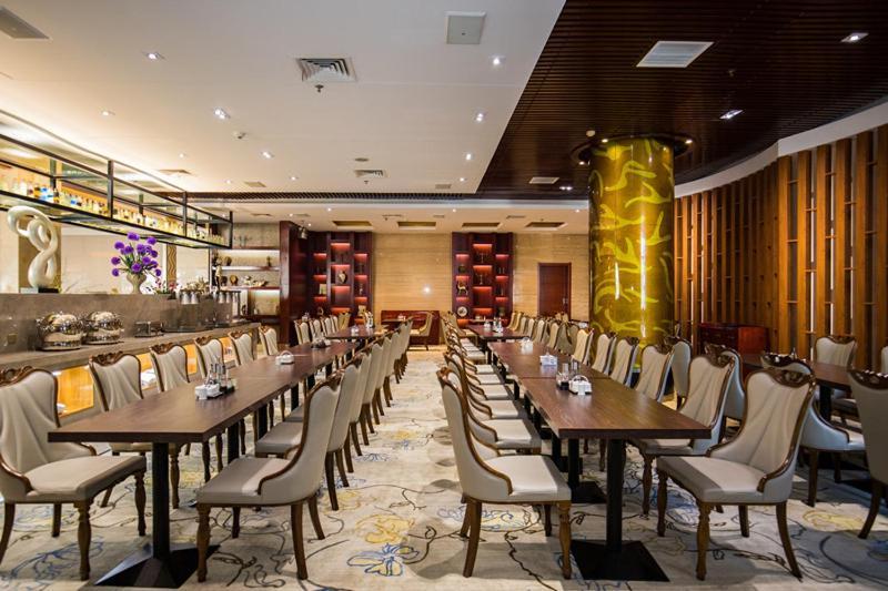 Kunming Golden Spring Hotel Extérieur photo