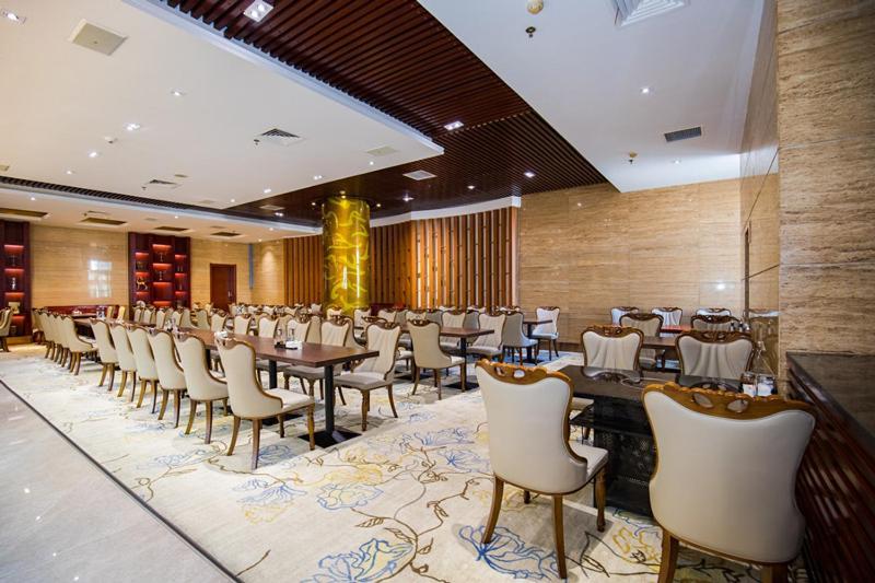 Kunming Golden Spring Hotel Extérieur photo