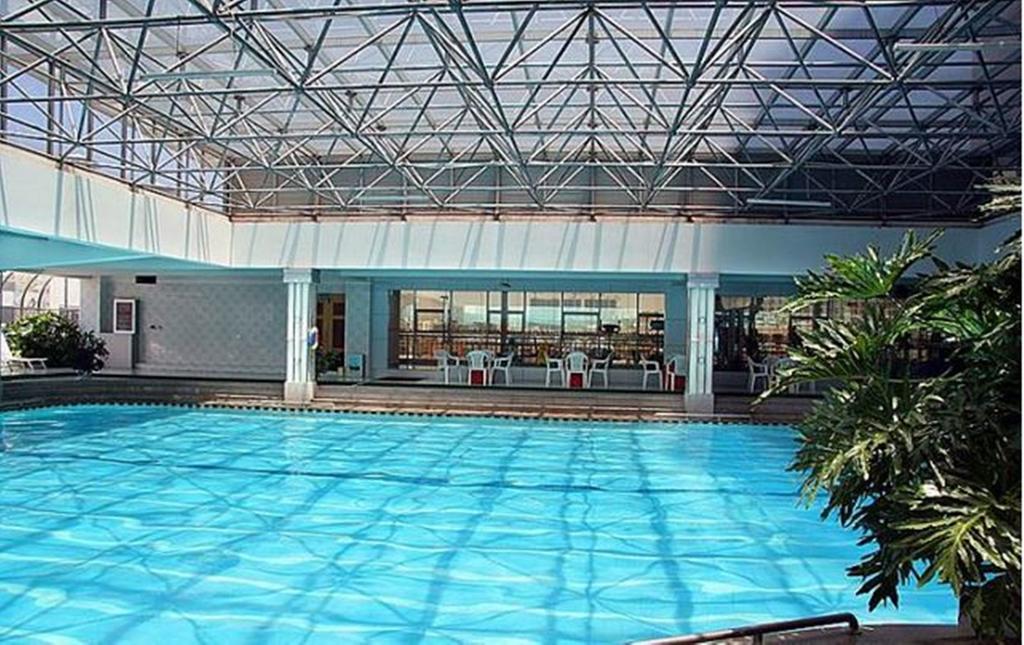 Kunming Golden Spring Hotel Extérieur photo