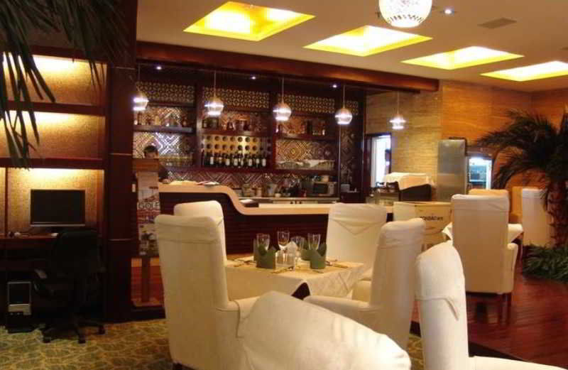 Kunming Golden Spring Hotel Extérieur photo